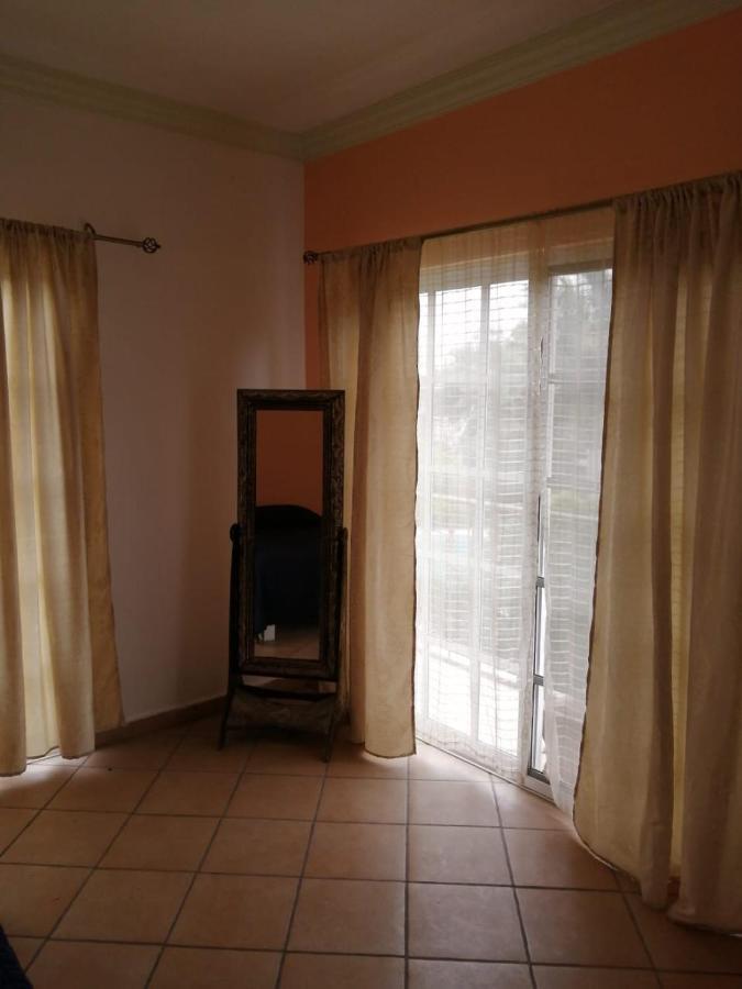Hotel Quinta Del Descanso クアウトラ エクステリア 写真